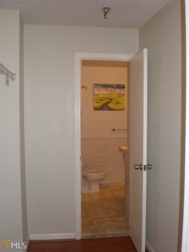 Building Photo - 1962 Spectrum Cir