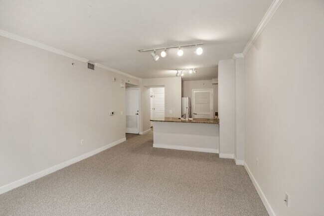 Building Photo - $400 Off! Professionally Managed, Spacious...