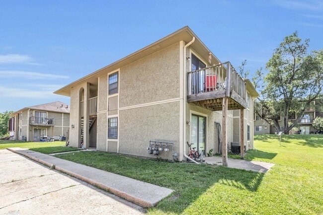 Building Photo - 8626 Lane Ave