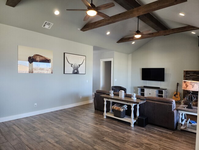 shared living - 8321 SW 109th Ter