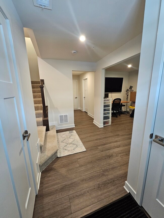 Building Photo - 16573 Fife Wy