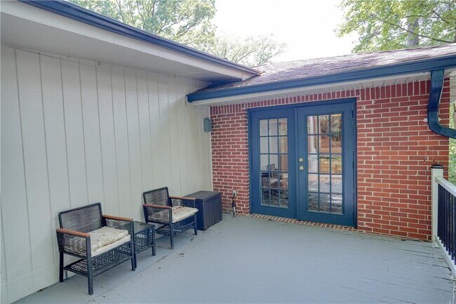 Building Photo - 1285 Willivee Dr
