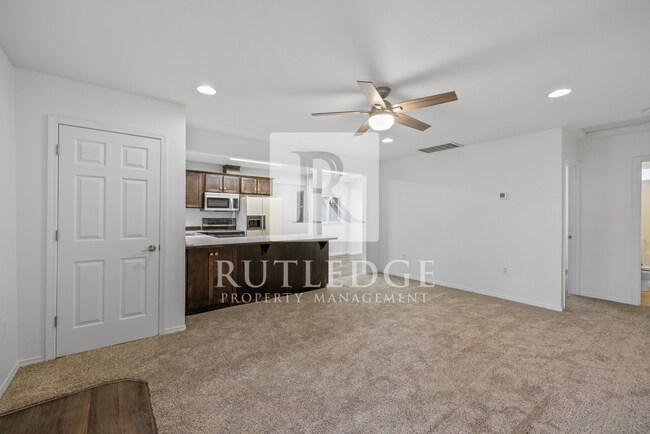 Building Photo - 176 Mallory Ln