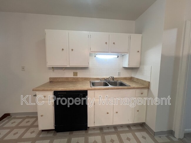 Building Photo - 2826 67th St