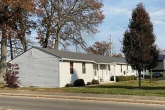 Building Photo - 2446 Bell St