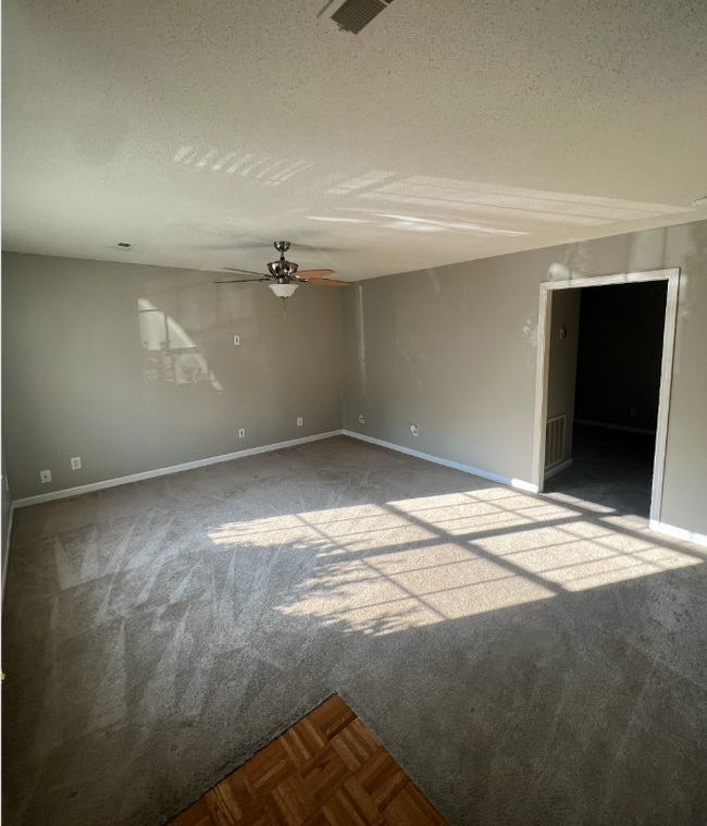 Building Photo - 4737 Scepter Way