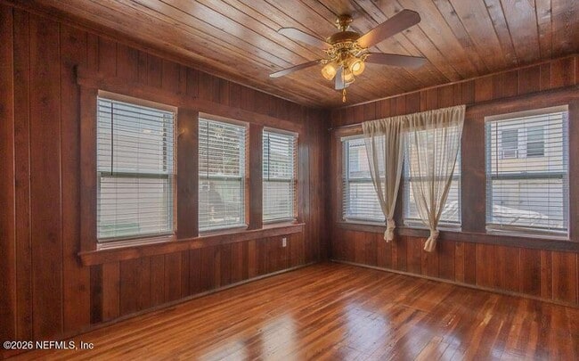 Building Photo - 1718 1st St N