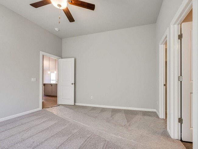 Building Photo - 1117 SW 139th Ter