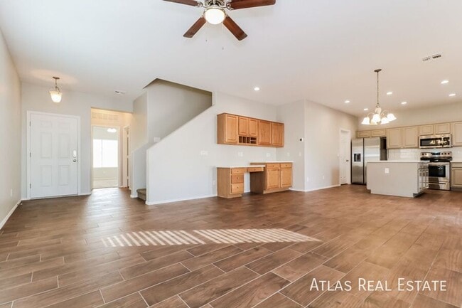 Building Photo - 17254 W Country Gables Dr