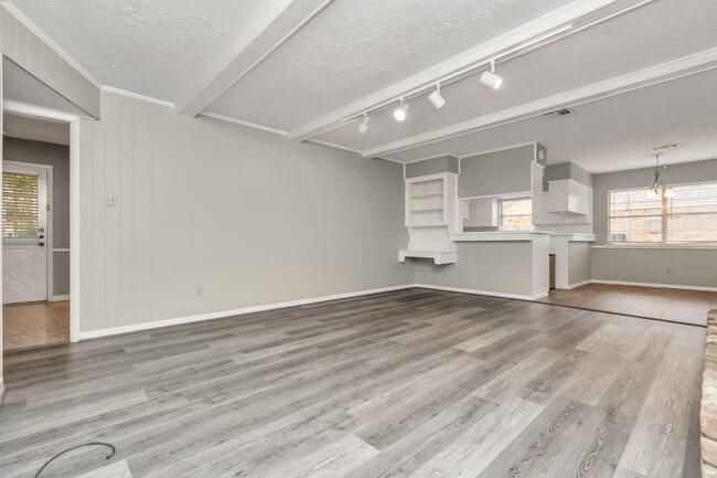 Building Photo - 12526 Hazelwood Ln