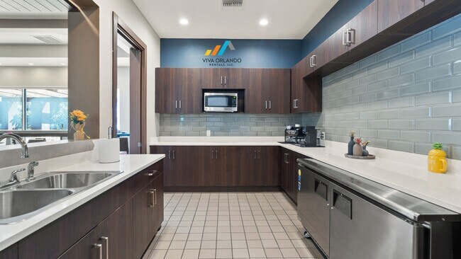 Building Photo - For Rent in ChampionsGate 3/2.5 Townhouse with Water View