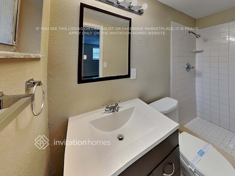 Building Photo - 1104 Idlebriar Way