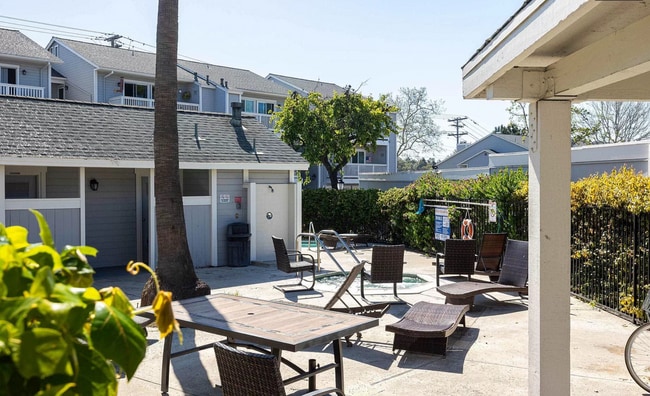 Building Photo - 249 Mangano Cir