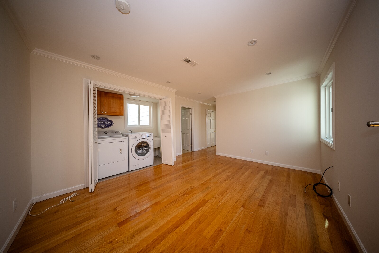 Building Photo - 483 Monterey Blvd