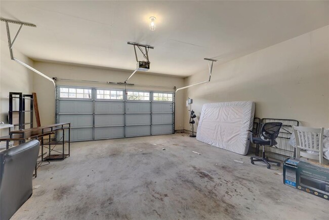 Building Photo - 16105 Travesia Way