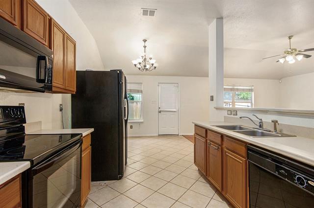 Building Photo - 836 Cedar Ridge Ln