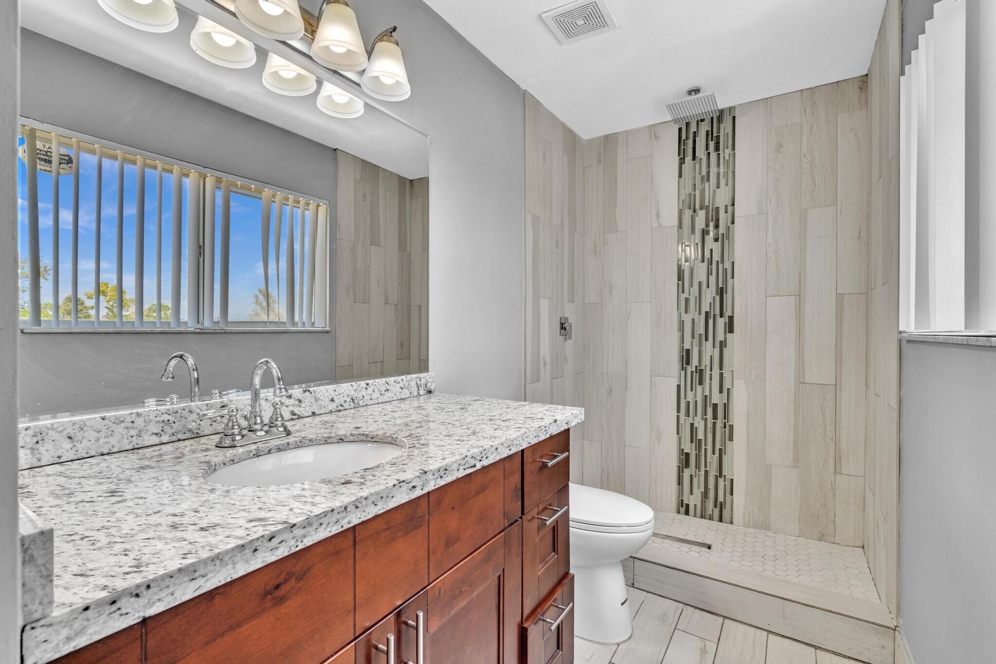 Building Photo - 3417 NW 44th St