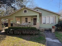 Building Photo - 110 Demouy Ave