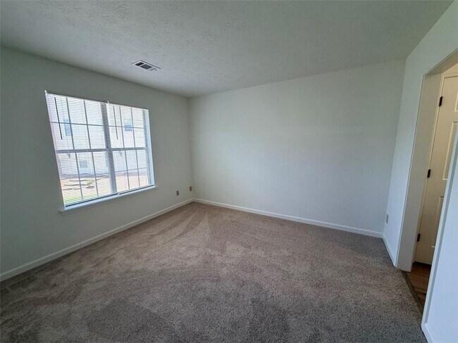 Building Photo - 5556 Clover Rise Ln