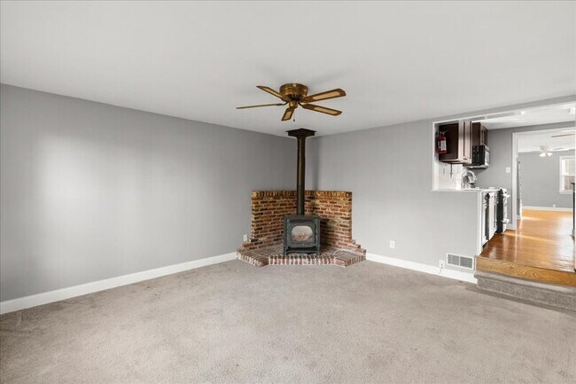 Building Photo - 51 George St