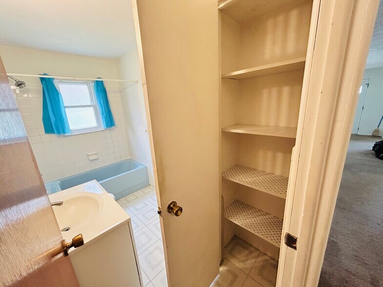 Bathroom linen closet - 3131 Hassler St