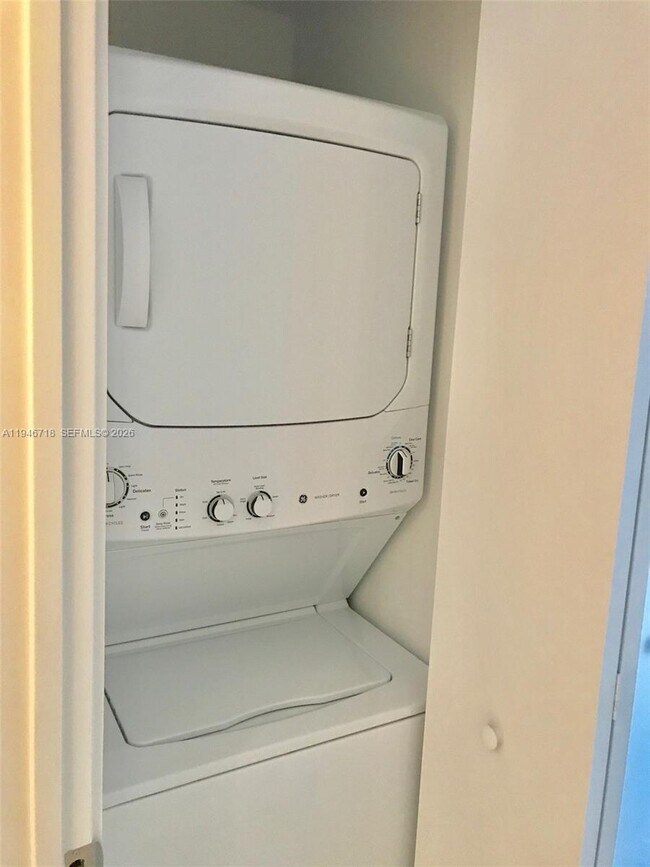 Building Photo - 55 SW 9th St