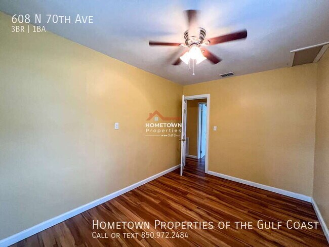 Building Photo - 608 N 70th Ave