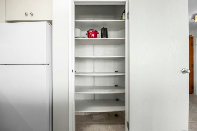 Building Photo - 300 Wai Nani Way