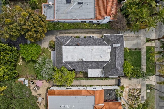 Building Photo - 6329 Warner Dr
