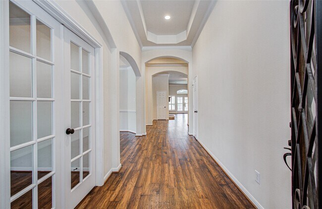 Building Photo - 28666 Pleasant Forest Dr