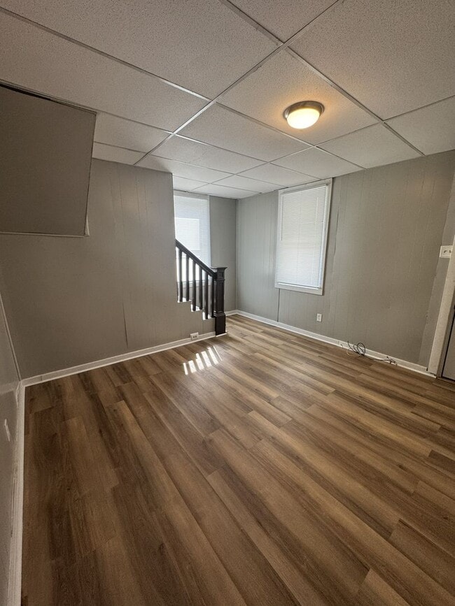 Building Photo - 6 Laurel Hill Ln