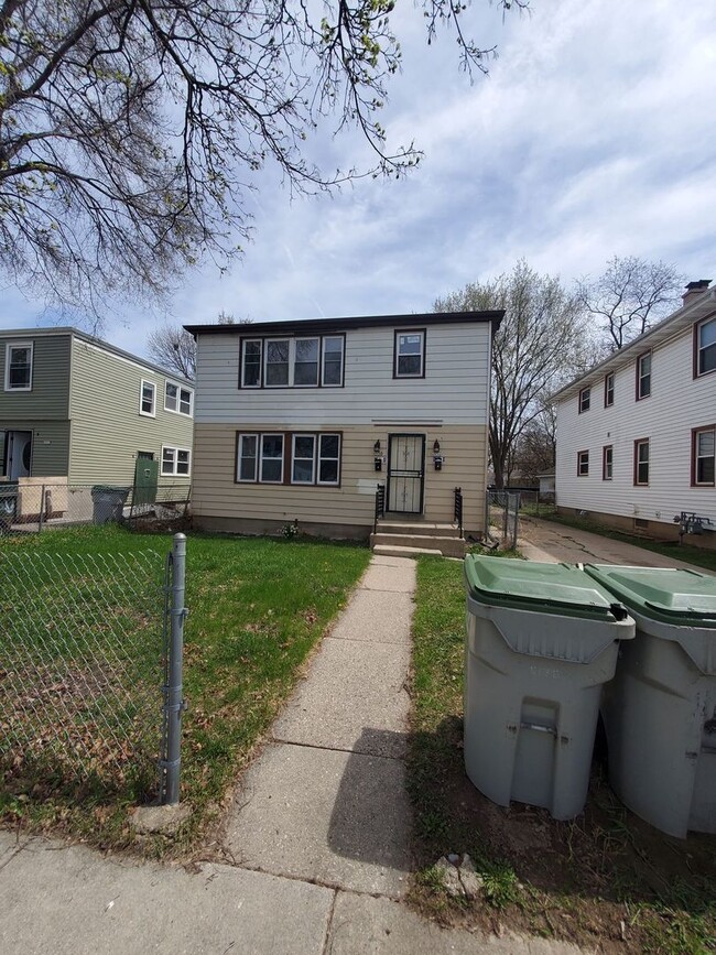 Primary Photo - 4954-4956 N 48th St. (Duplex)