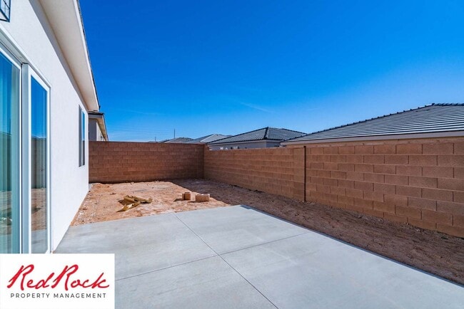 Building Photo - Single Family Home in Hurricane with an attached Casita!