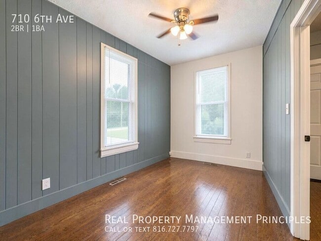 Building Photo - 710 6th Ave