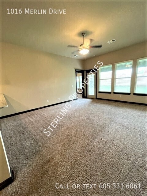 Building Photo - 1016 Merlin Dr