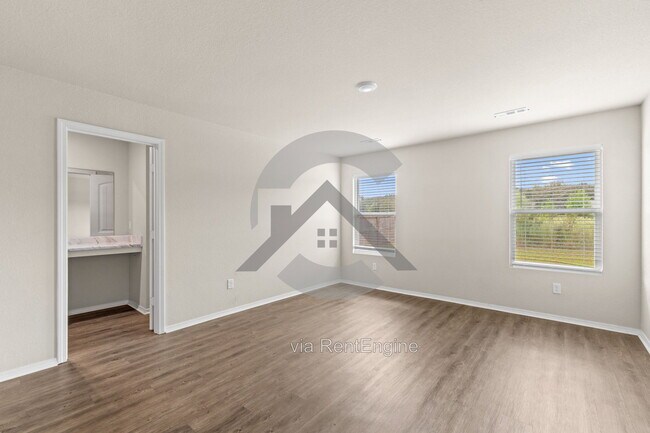 Building Photo - 1235 Tsar Rd