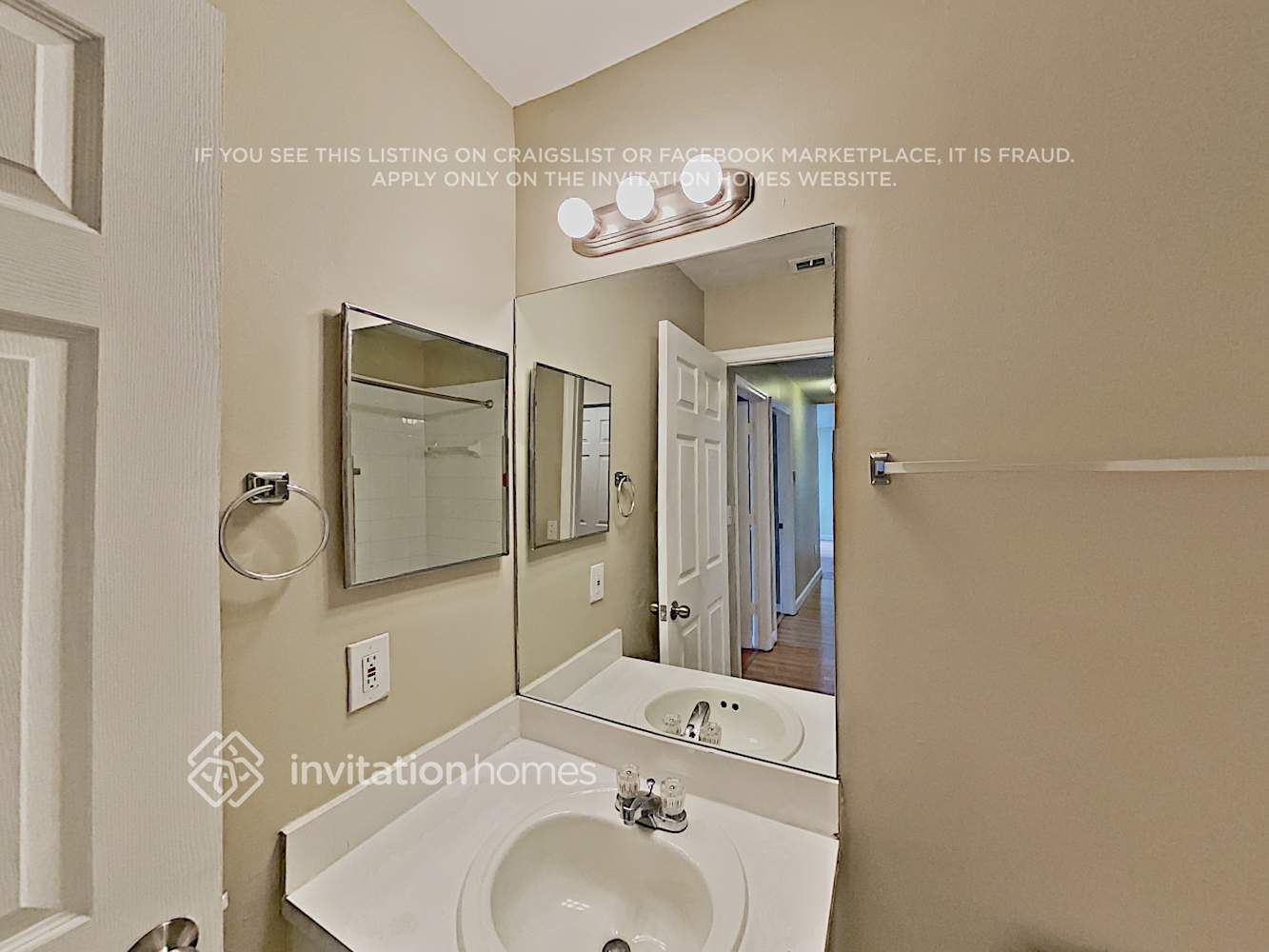 Building Photo - 9621 SW 164th Ct