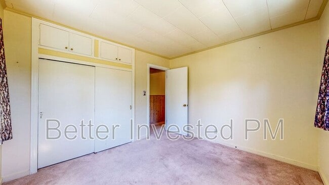 Building Photo - 175 Giorno Ave
