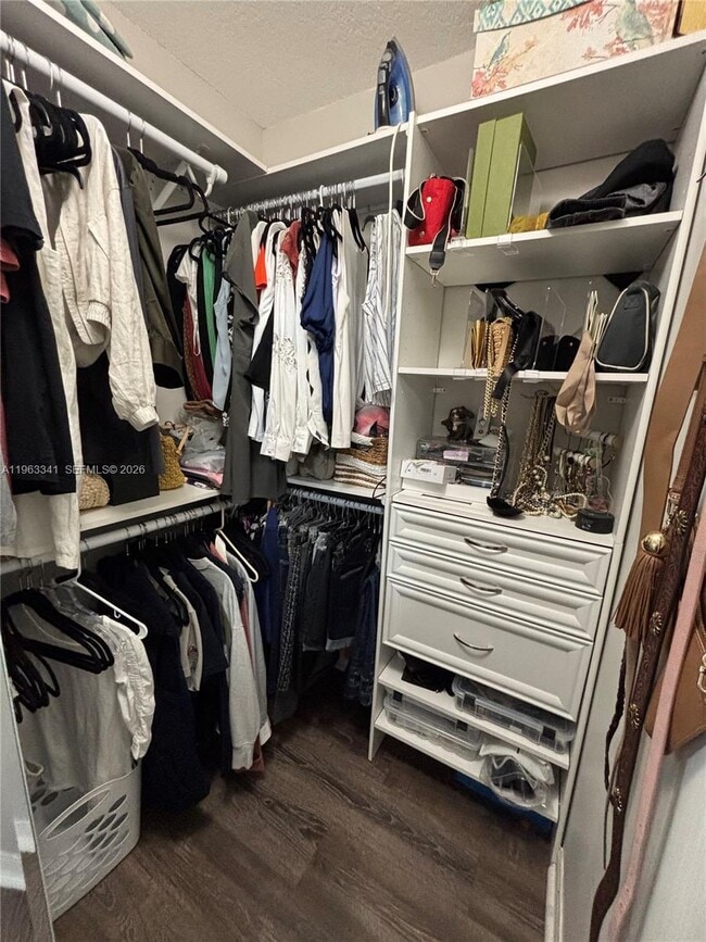 Building Photo - 341 SW 121st Ave