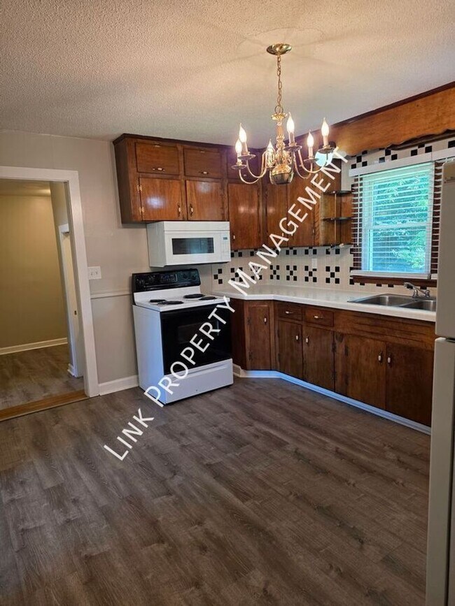 Building Photo - Available Now – Spacious 4 Bedroom Home in Ringgold for Only $1,695/Month!
