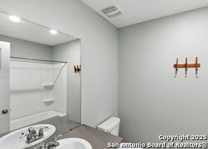 Building Photo - 768 Opossum Trl