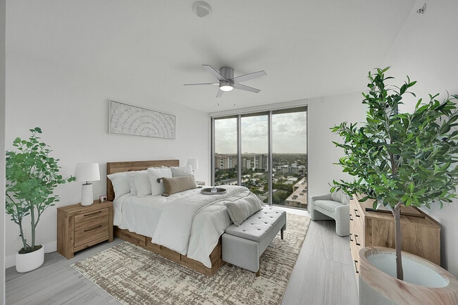 Building Photo - 730 N Ocean Blvd