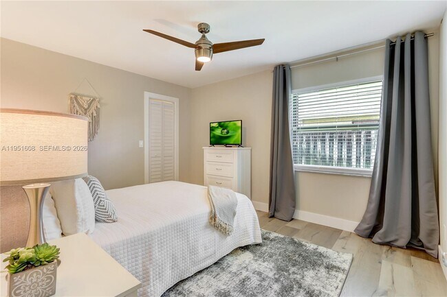 Building Photo - 1130 NW 78th Terrace