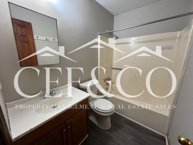 Building Photo - 22-B Rachel Ct