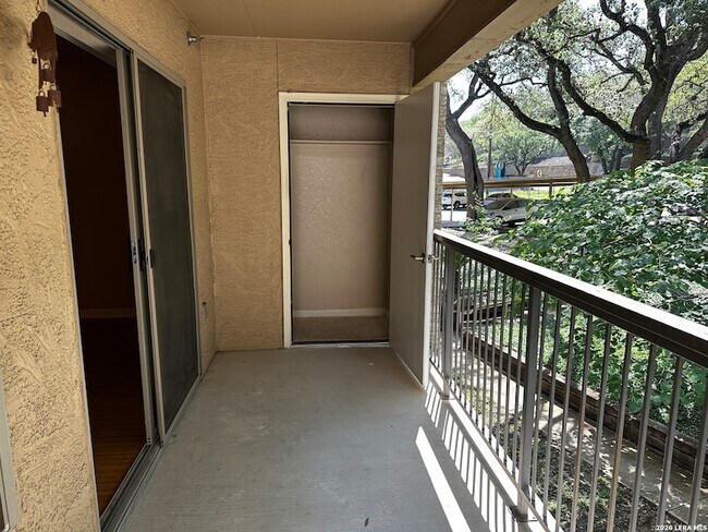 Building Photo - 4111 Medical Dr