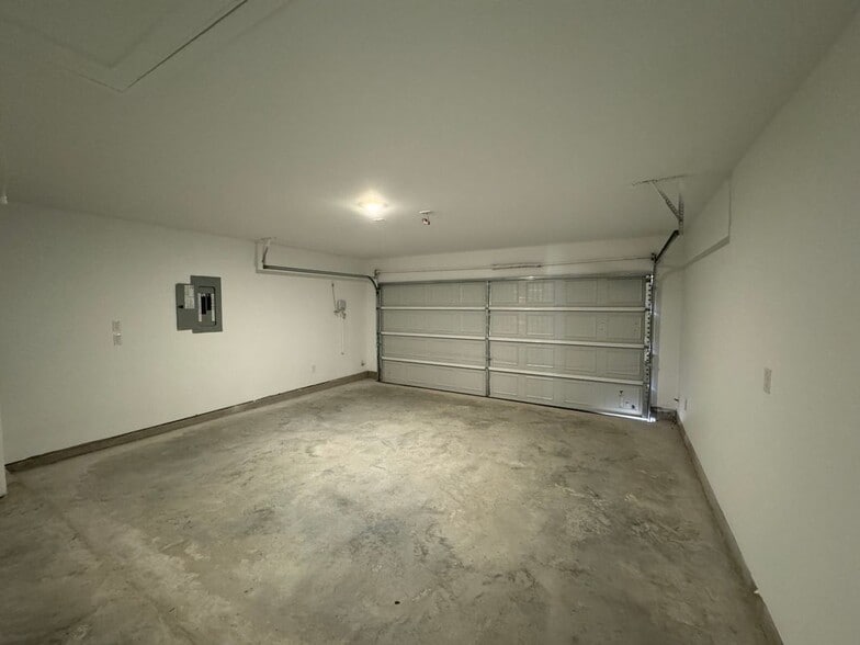 Building Photo - 21542 Casavatore Dr