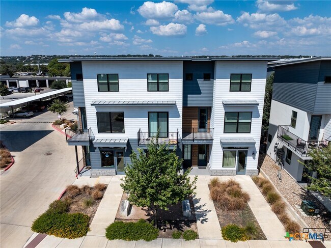 Building Photo - 1208 N Academy Ave