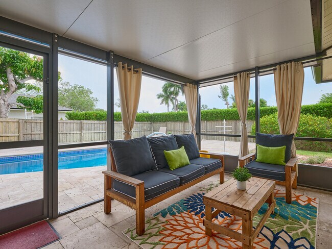 Building Photo - 1267 Summerwood Cir