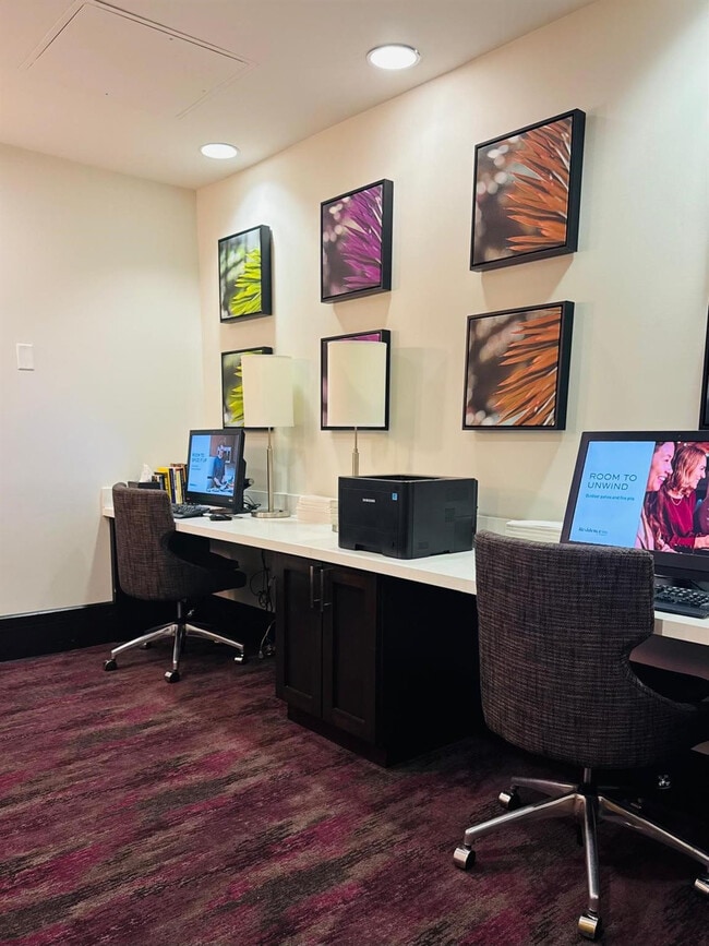 Building Photo - 3333 NE 32nd Ave