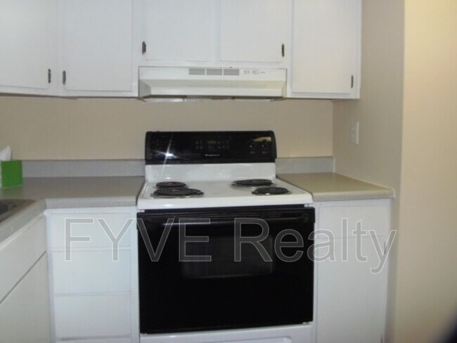 Building Photo - 751 Worthington Forest Pl